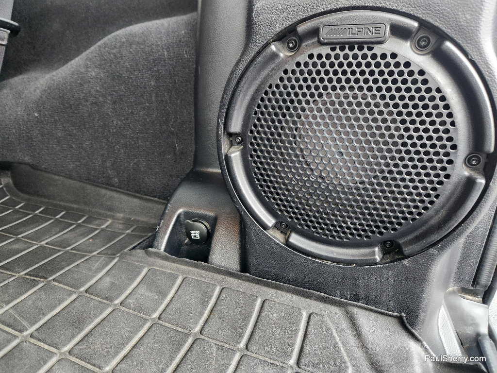 Used 2013 Jeep Wrangler Unlimited Rubicon w/ Connectivity Group image 25