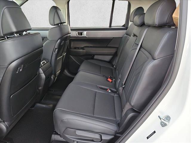 New 2027 Hyundai Santa Fe SEL FWD image 8