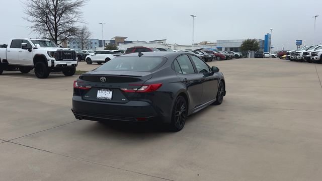 Used 2025 Toyota Camry SE image 9
