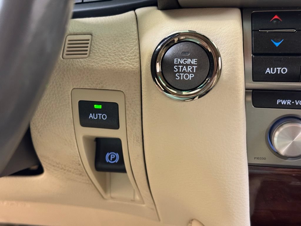 Used 2013 Lexus LS 460 AWD w/ Comfort Pkg image 47