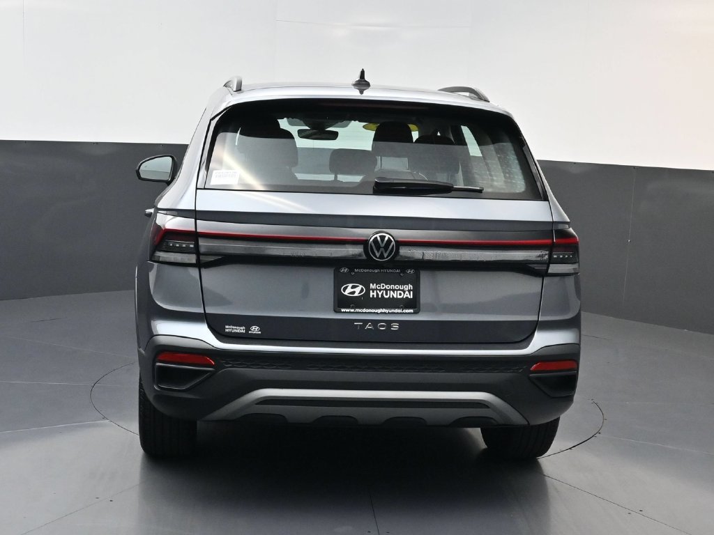 Used 2025 Volkswagen Taos S FWD image 4