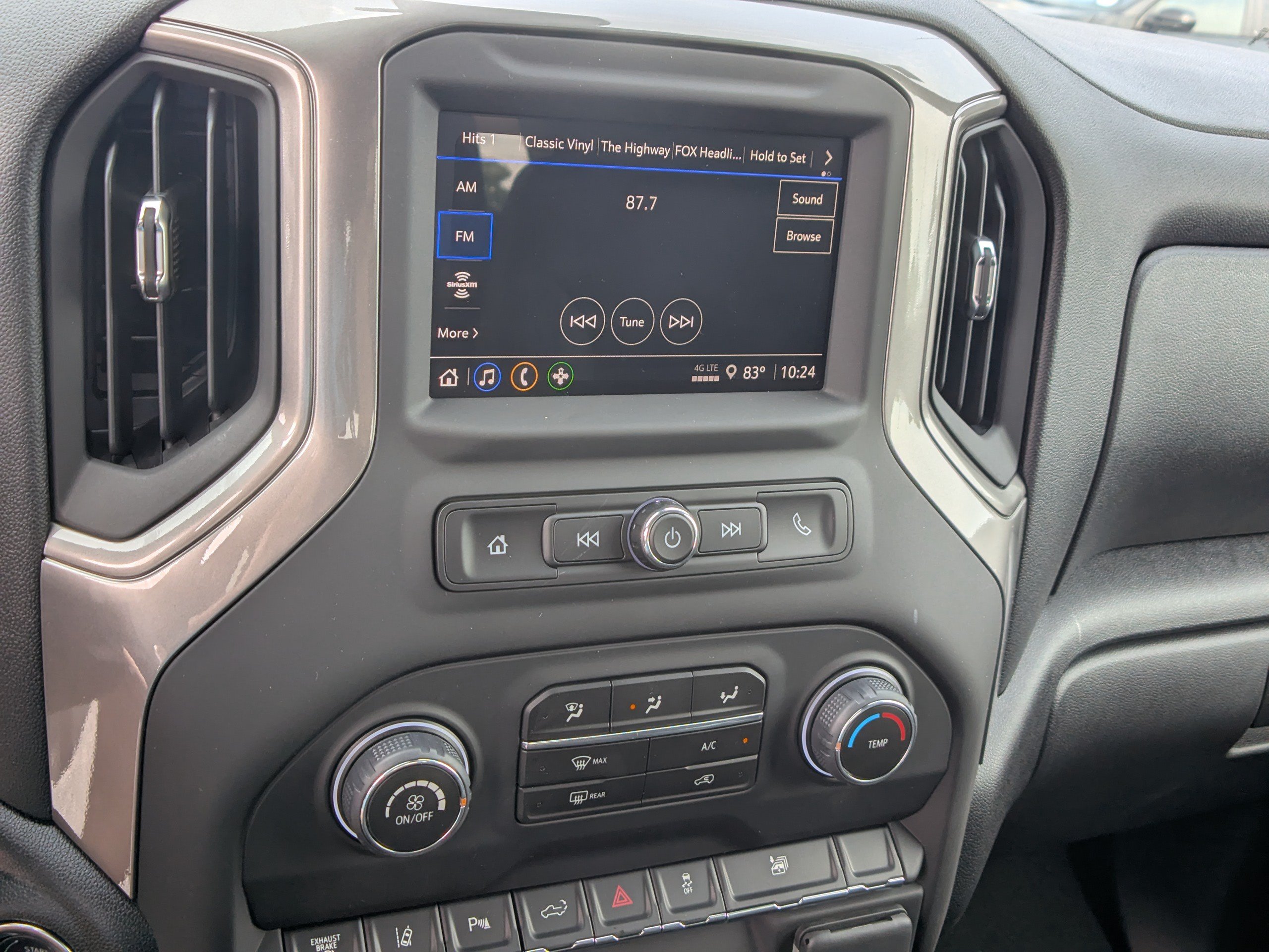 New 2026 Chevrolet Silverado 2500 Custom w/ Custom Value Package AWD/4WD image 17