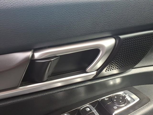 Used 2025 Kia Telluride S image 17