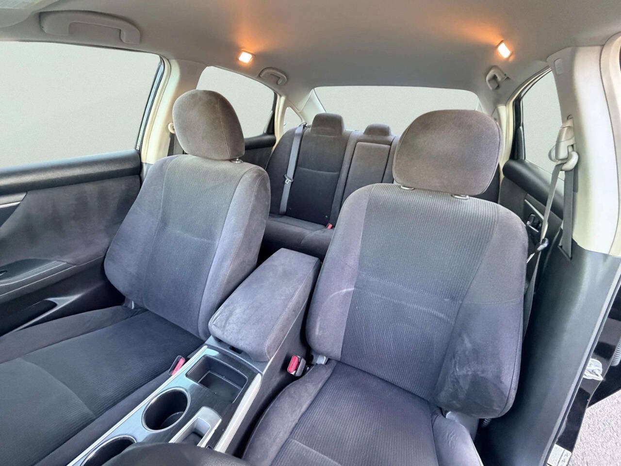 Used 2013 Nissan Altima 2.5 S FWD image 13