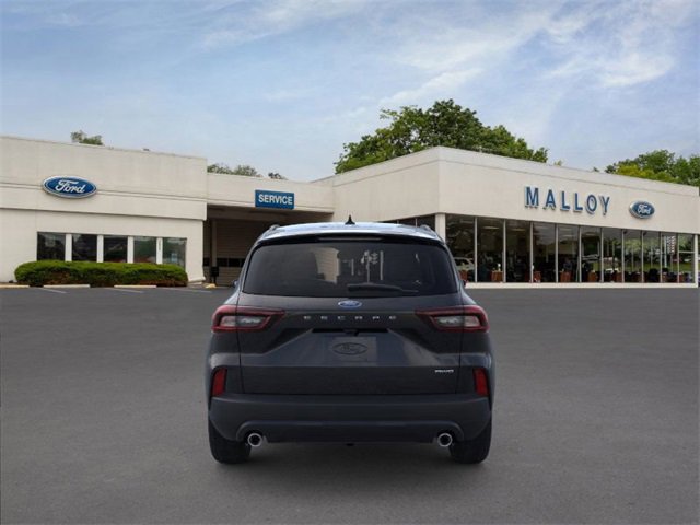 Used 2025 Ford Escape ST-Line w/ Cold Weather Package image 5