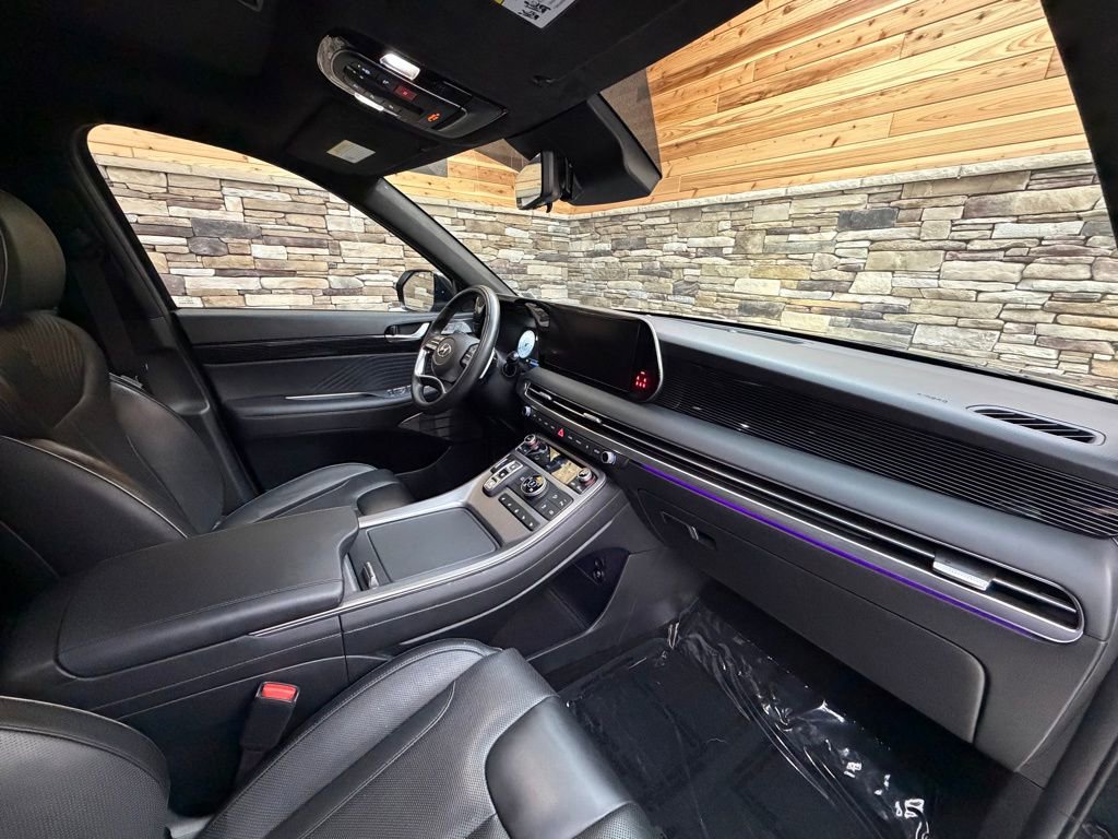 Used 2023 Hyundai Palisade Calligraphy w/ Cargo Package image 13