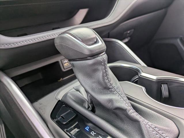 Certified 2024 Toyota Highlander XLE image 12