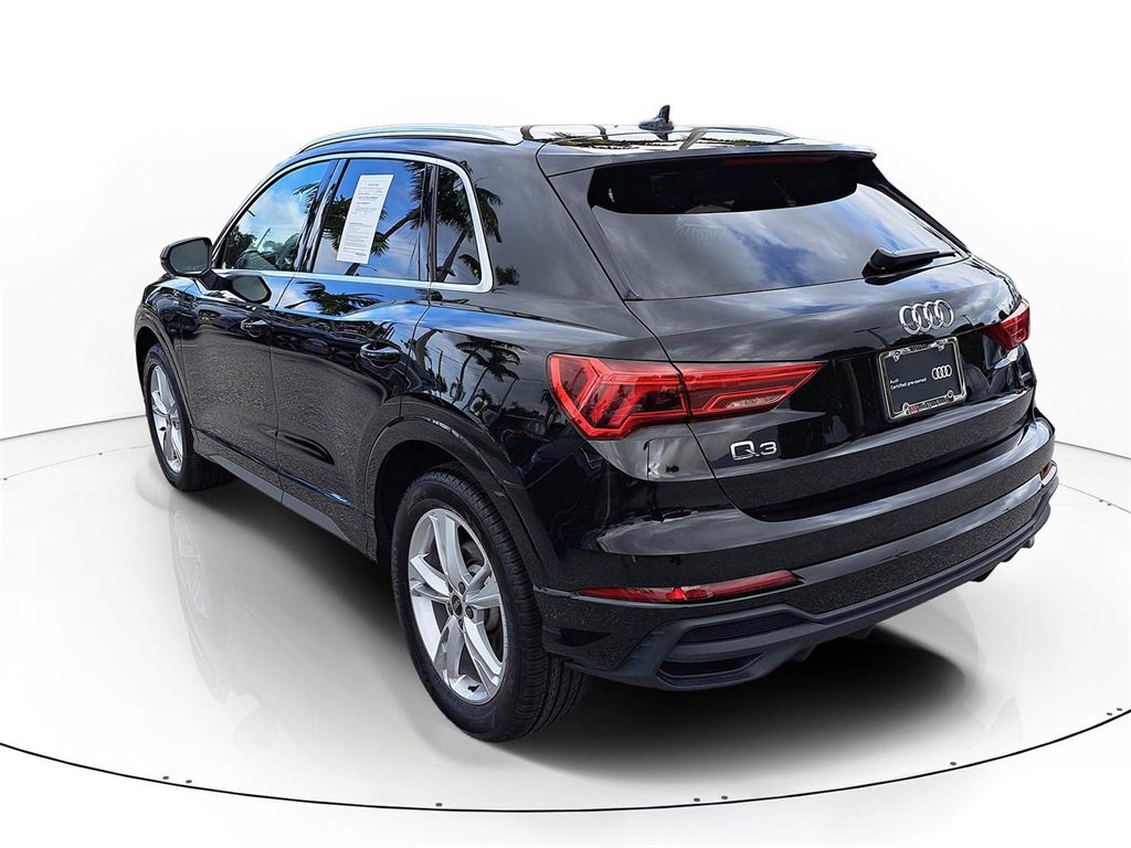Certified 2024 Audi Q3 2.0T Premium Plus w/ Premium Plus Package image 3