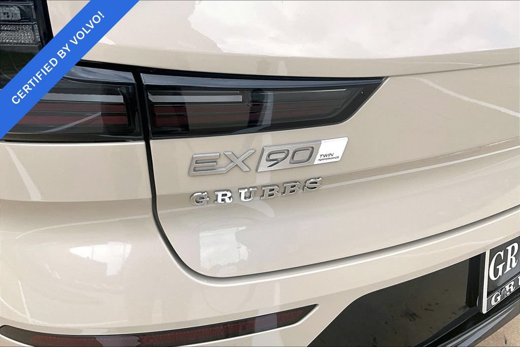 Used 2025 Volvo EX90 Plus AWD/4WD image 43