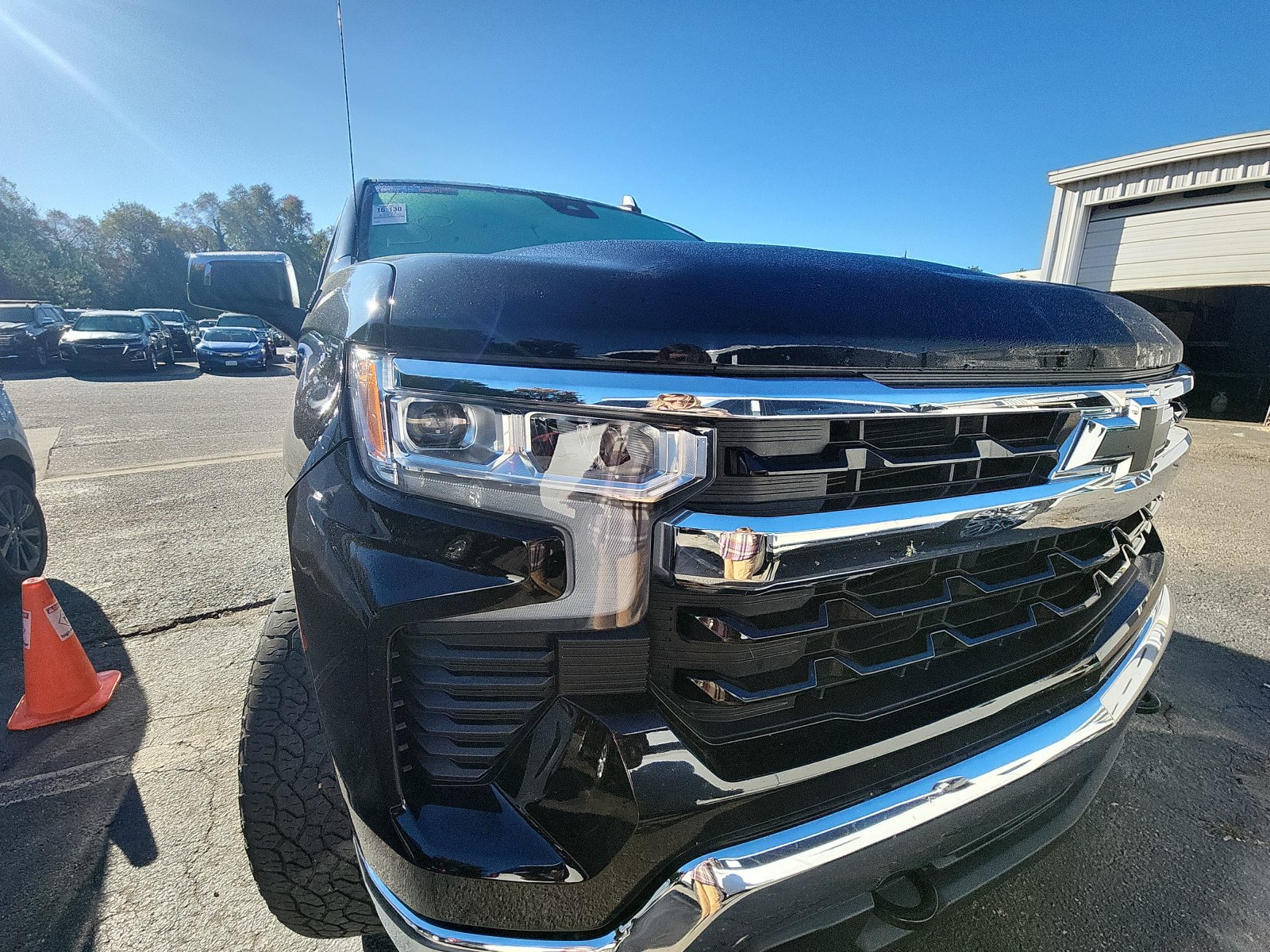 Used 2023 Chevrolet Silverado 1500 LT AWD/4WD image 9