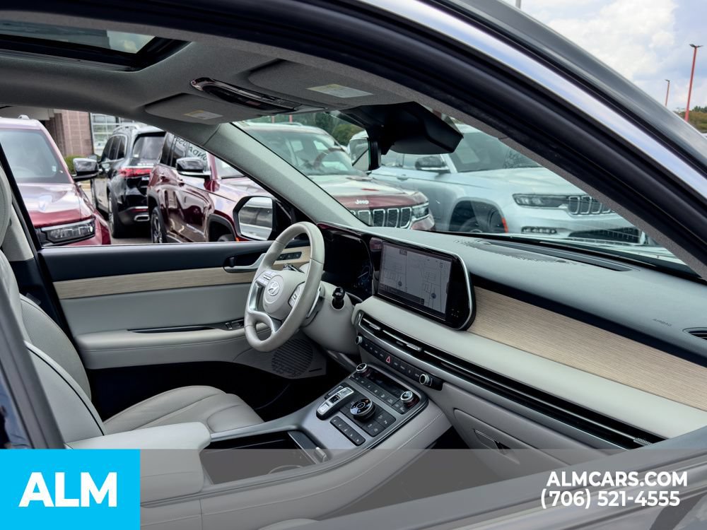 Used 2024 Hyundai Palisade Limited AWD/4WD image 15