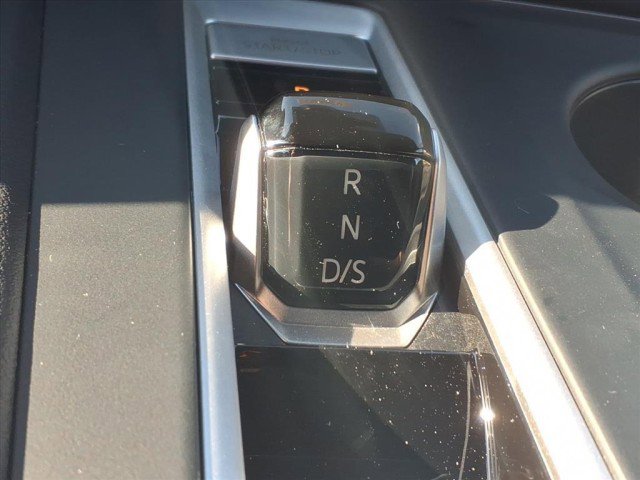 New 2026 Volkswagen Atlas Cross Sport SE image 16