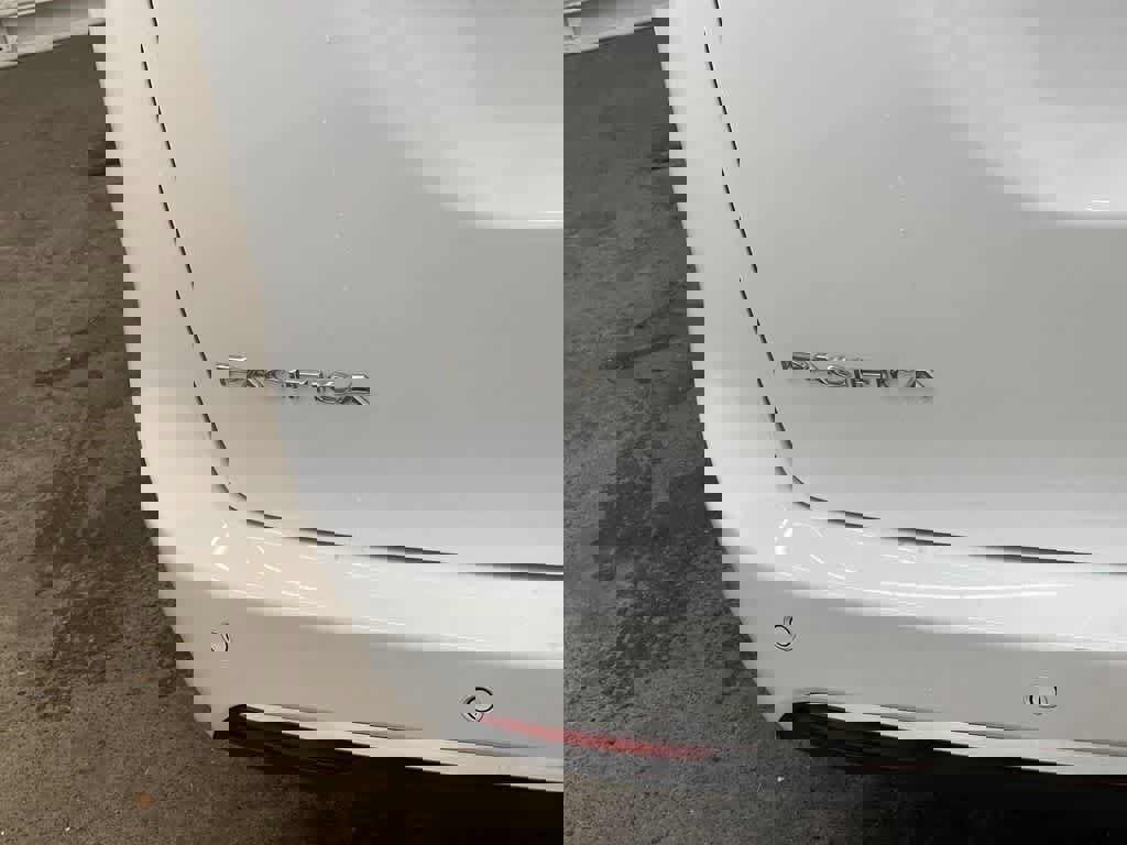 Used 2024 Chrysler Pacifica Touring-L image 10