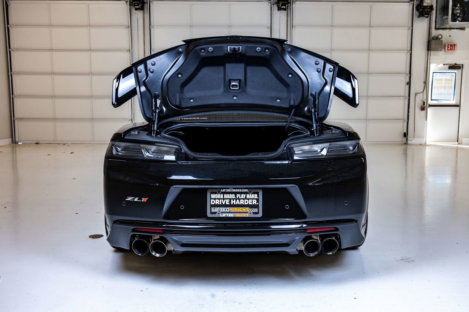 Used 2017 Chevrolet Camaro ZL1 RWD image 8