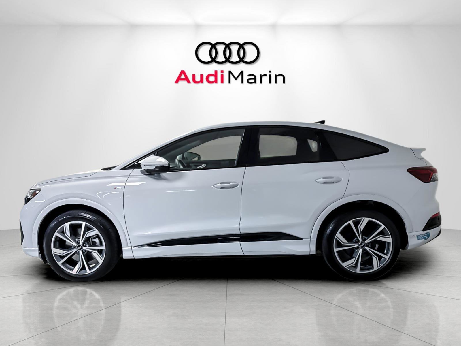 Certified 2024 Audi Q4 e-tron Prestige image 2