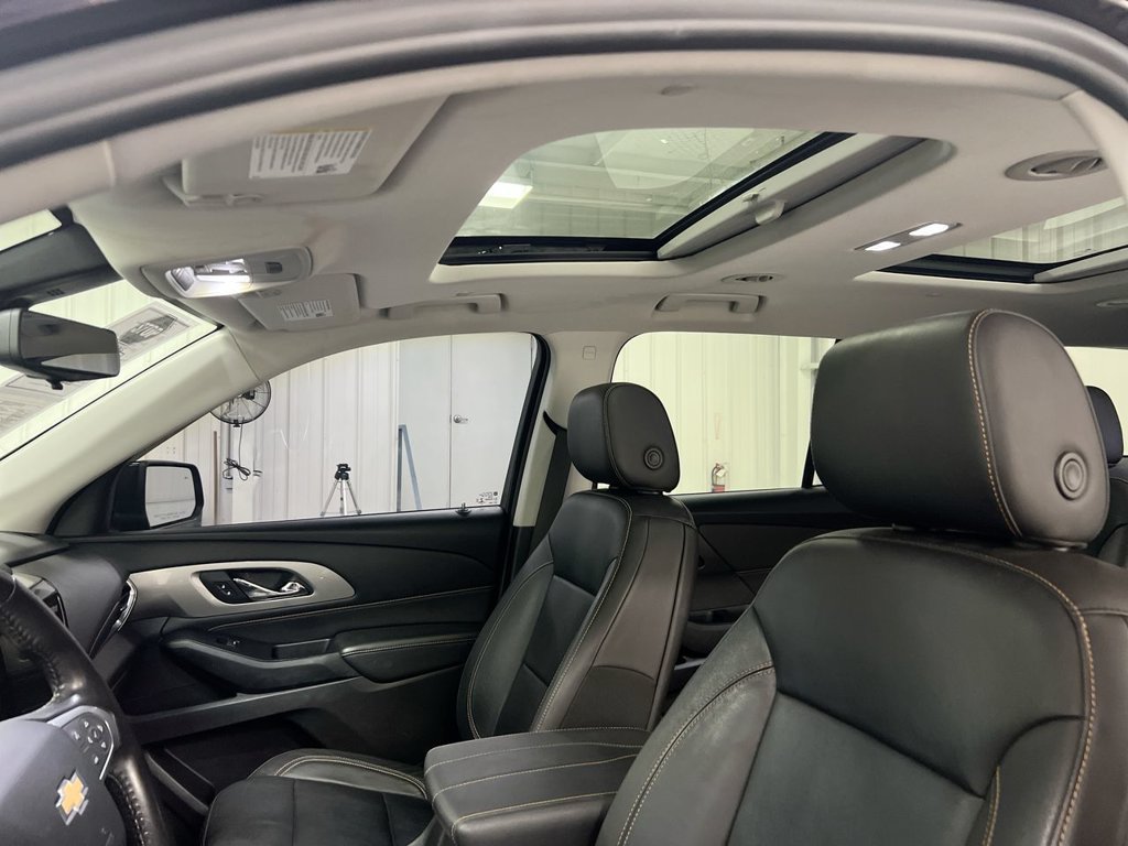 Used 2021 Chevrolet Traverse LT w/ LT Premium Package AWD/4WD image 20