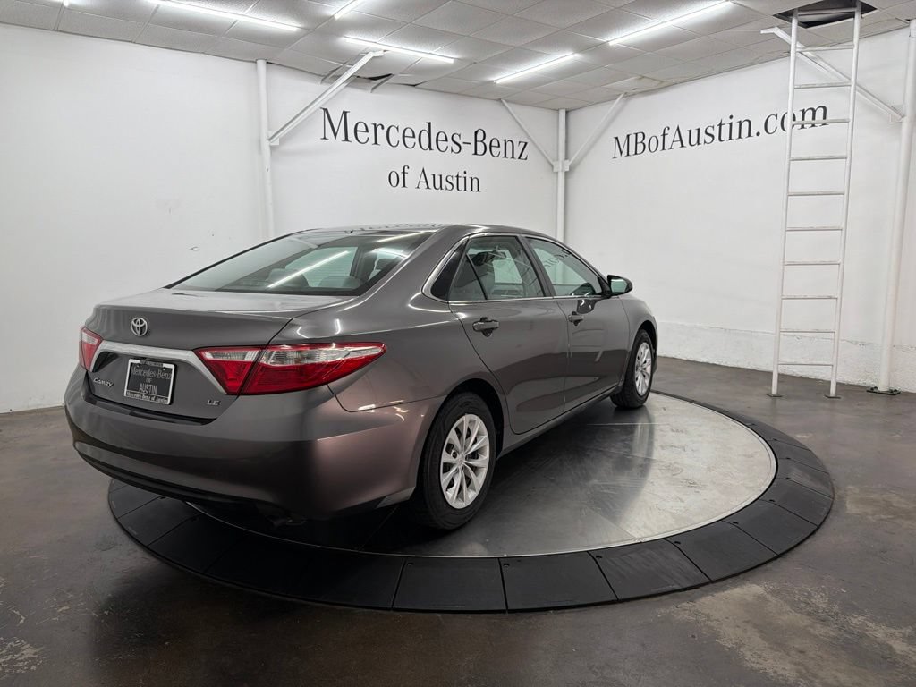 Used 2017 Toyota Camry FWD image 4