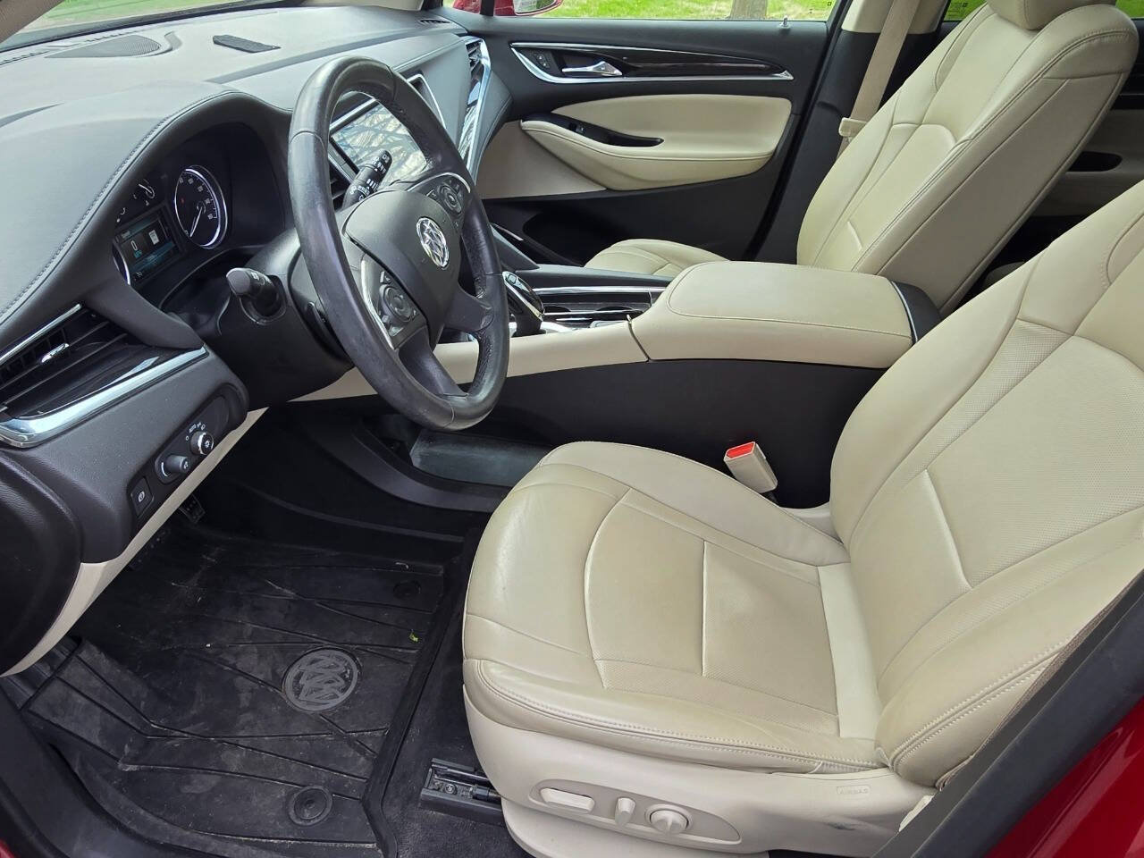 Used 2019 Buick Enclave Essence FWD image 5