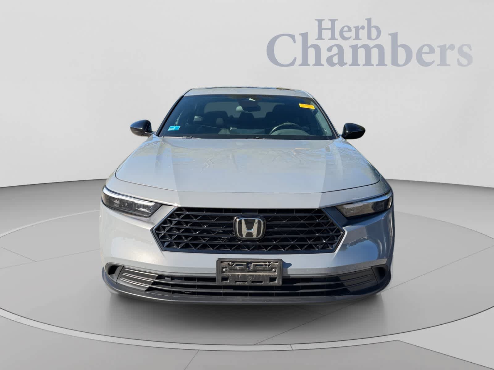 Used 2023 Honda Accord Sport image 2