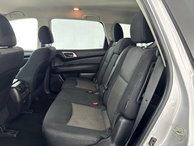 Used 2019 Nissan Pathfinder SV AWD/4WD image 24