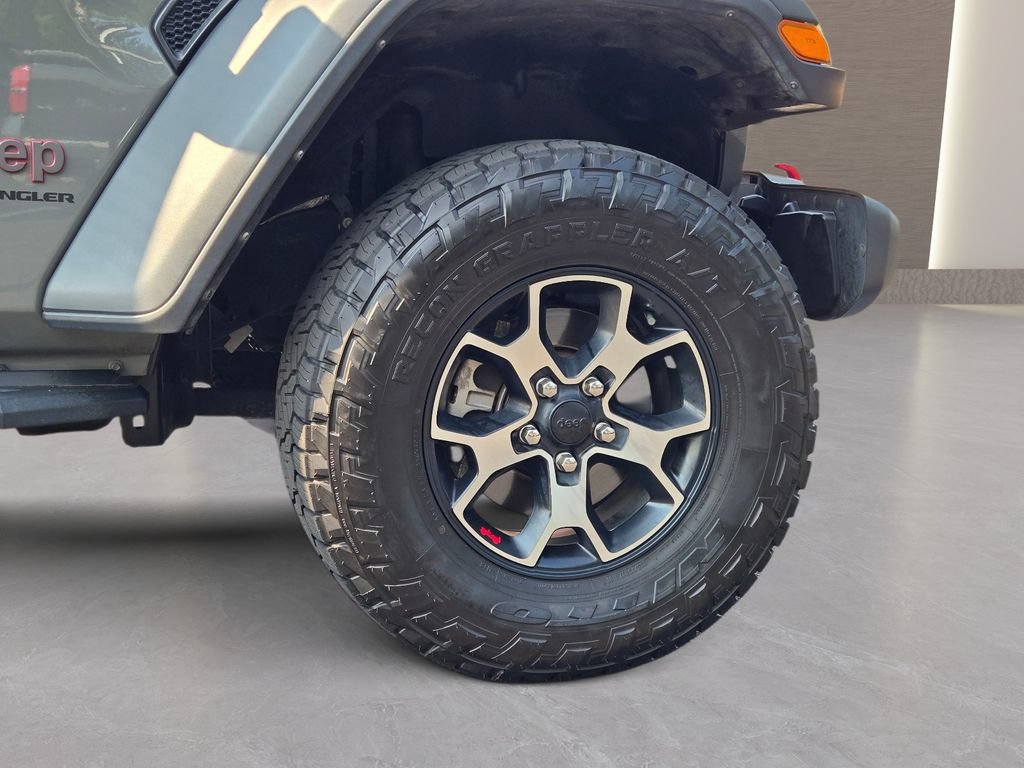 Used 2023 Jeep Wrangler Unlimited Rubicon w/ LED Lighting Group AWD/4WD image 12
