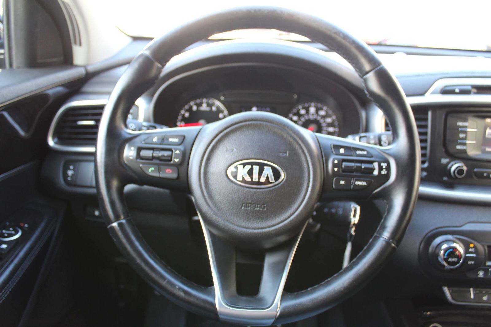 Used 2016 Kia Sorento EX FWD image 17