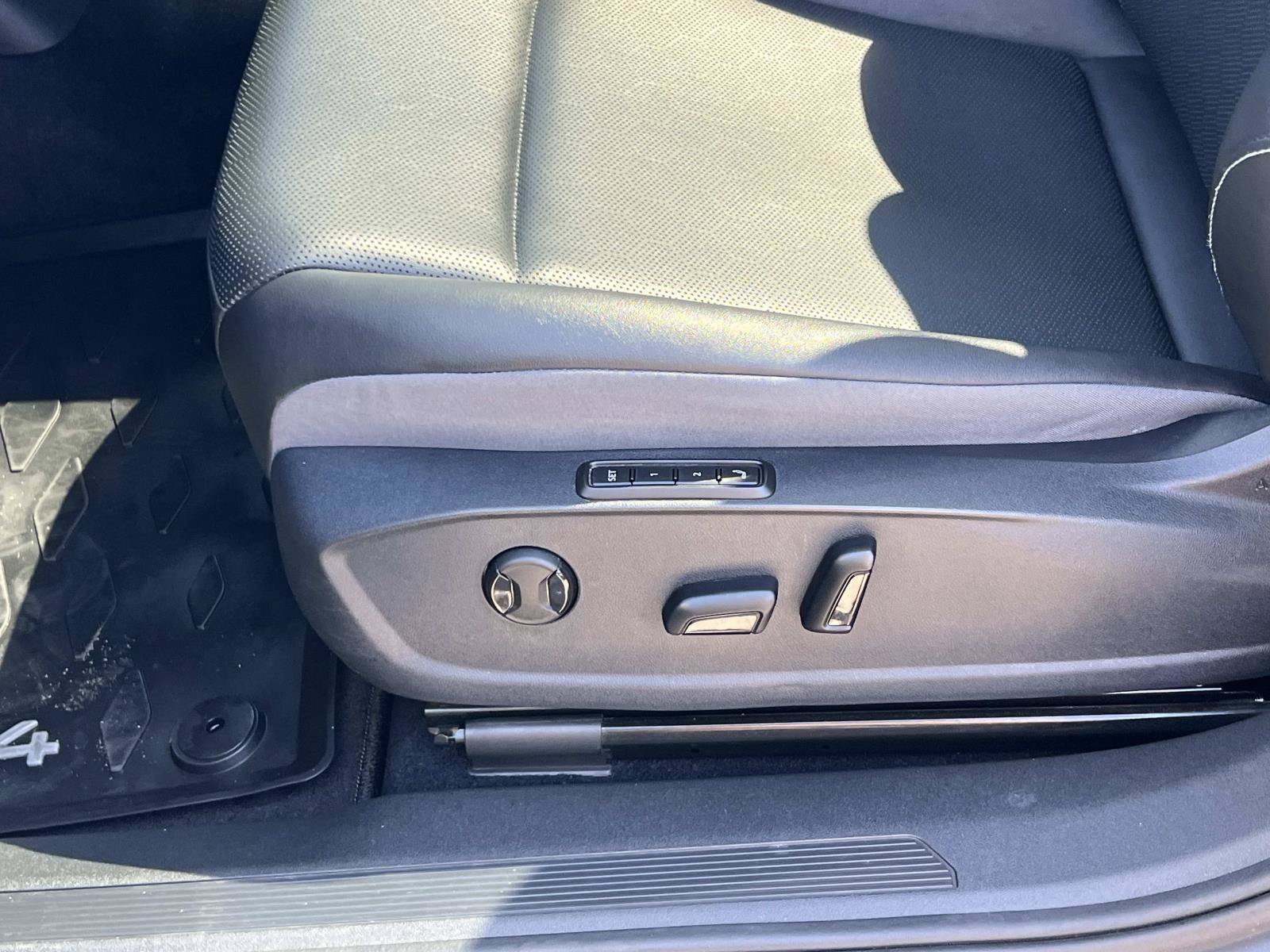Certified 2023 Volkswagen ID.4 Pro S RWD image 18