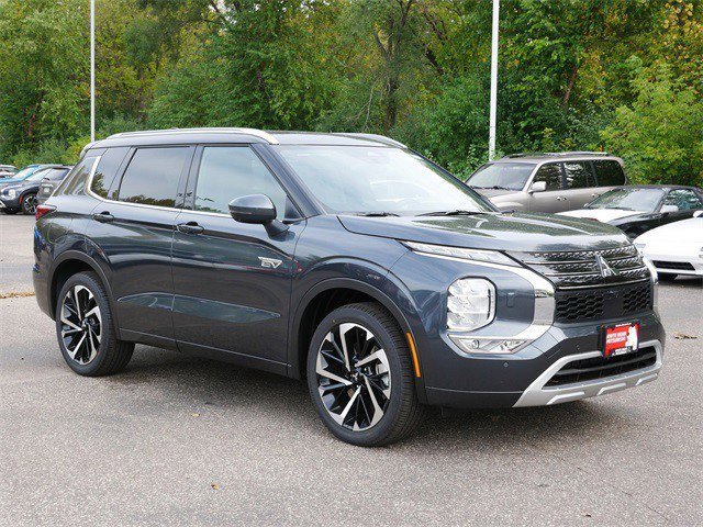 New 2025 Mitsubishi Outlander SEL image 1
