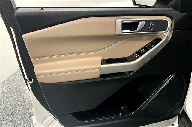 Used 2021 Ford Explorer XLT w/ Equipment Group 202A image 20