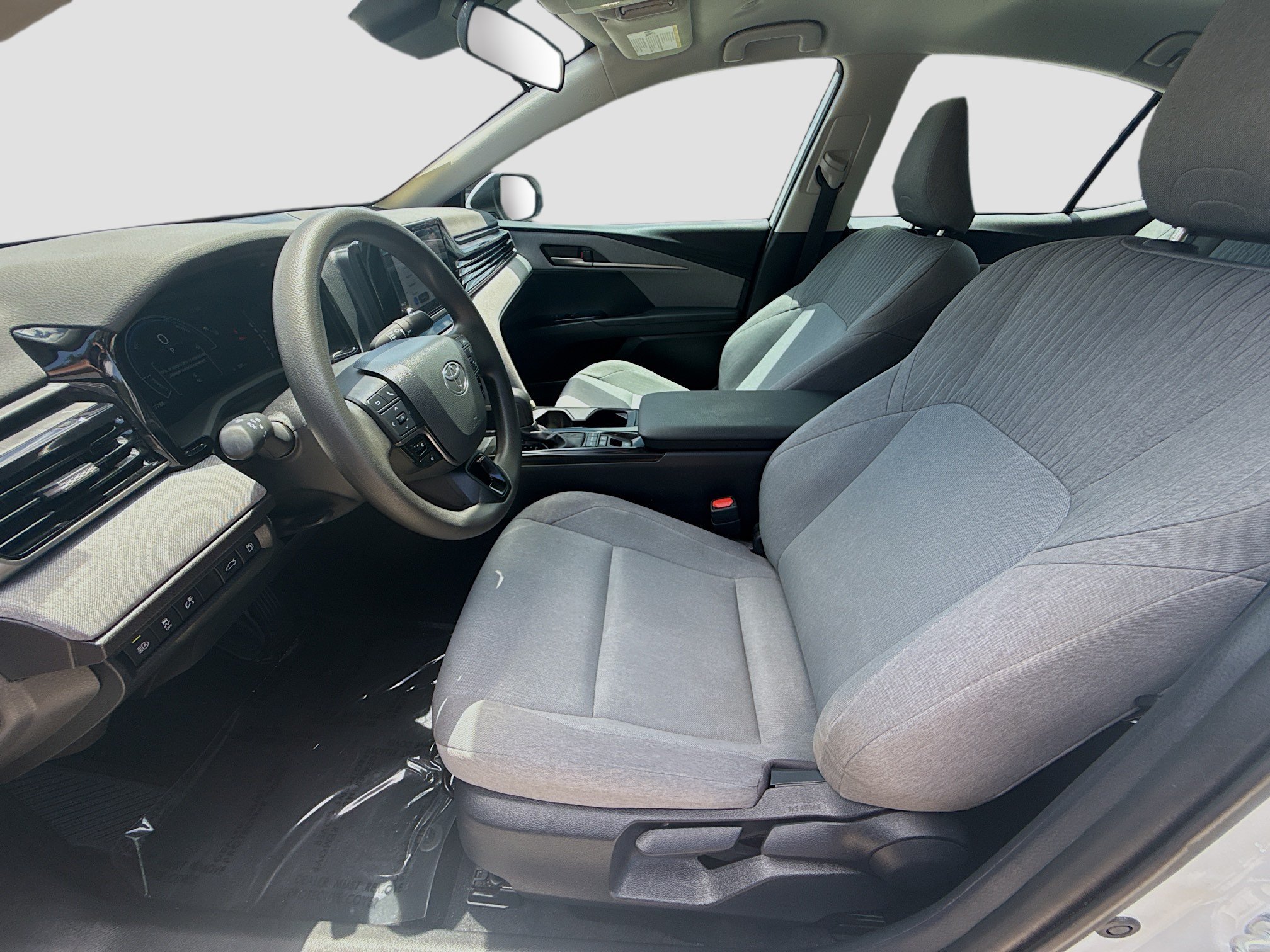 Used 2025 Toyota Camry LE FWD image 18