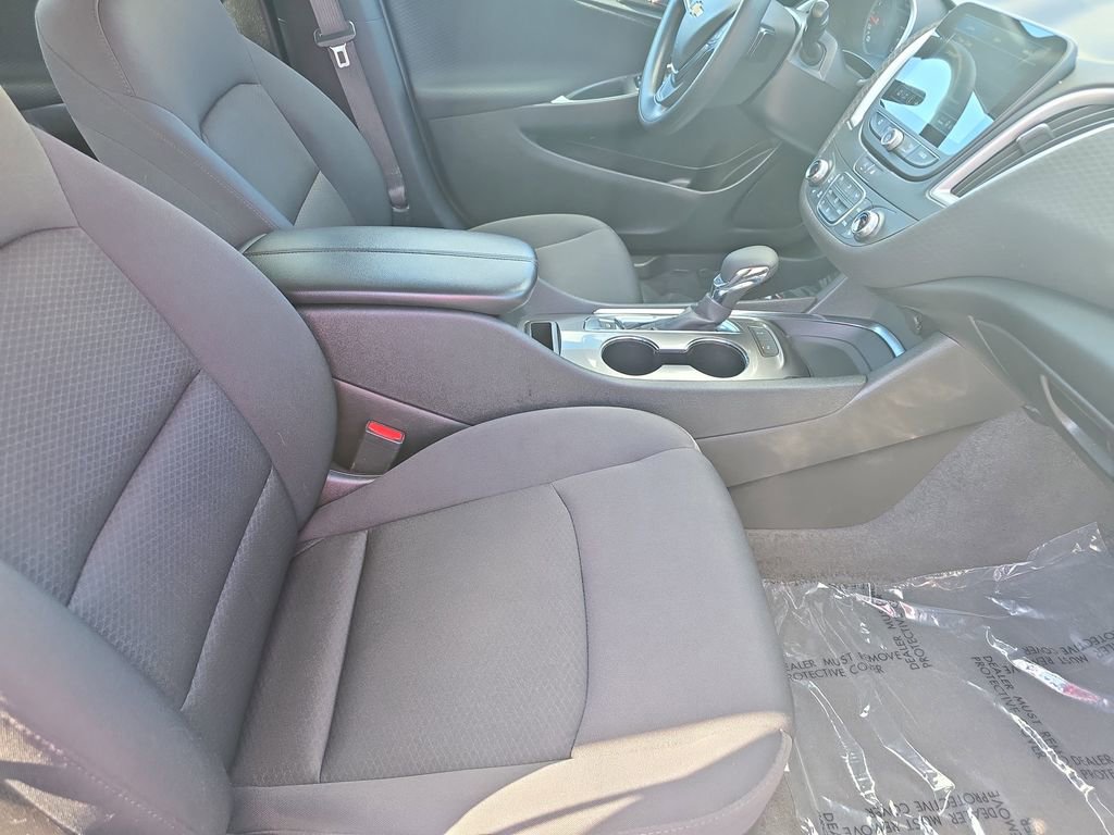 Used 2025 Chevrolet Malibu LT FWD image 10