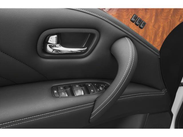 Used 2015 INFINITI QX80 4WD w/ Deluxe Technology Package image 23