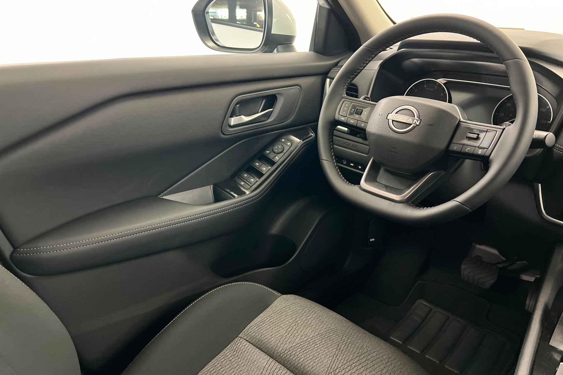 New 2026 Nissan Rogue SV w/ Cold Weather Package AWD/4WD image 11