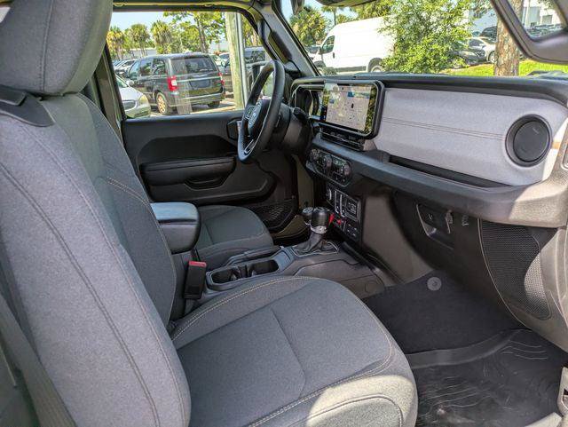 Certified 2025 Jeep Wrangler Sport AWD/4WD image 10