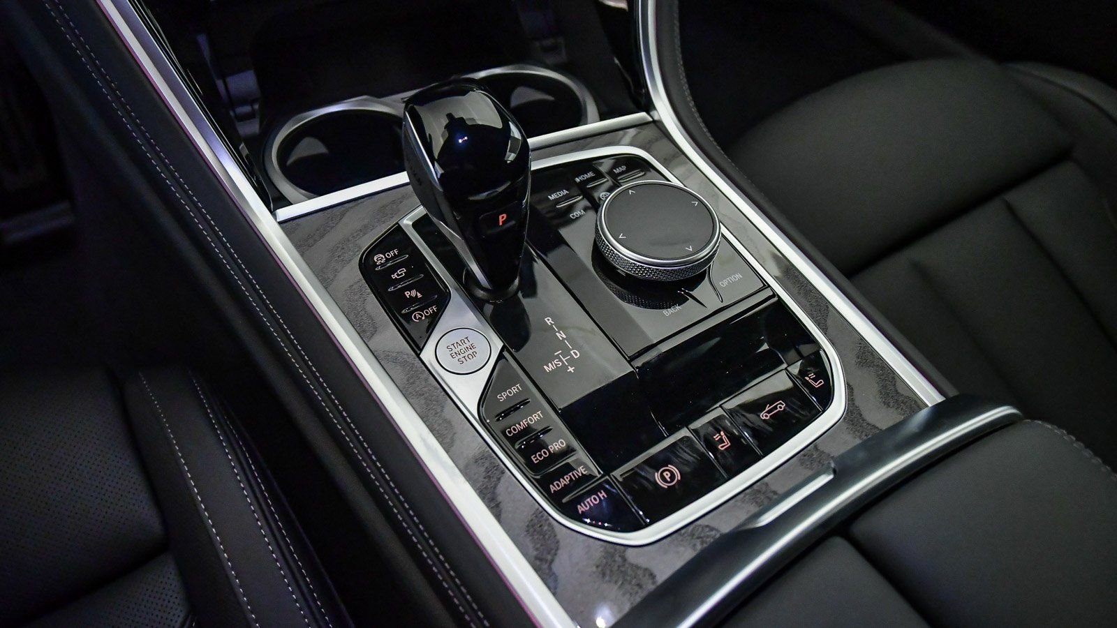 New 2026 BMW 840i Convertible RWD image 24