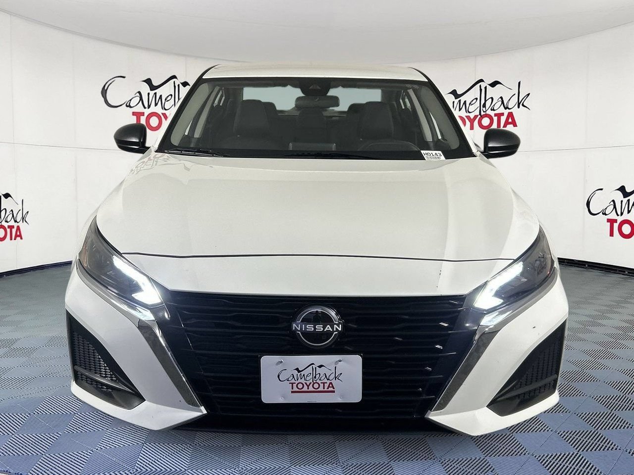 Used 2025 Nissan Altima 2.5 SV FWD image 3