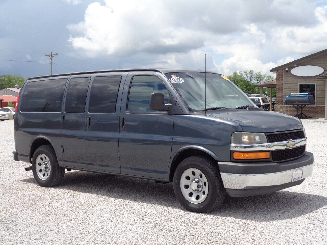 Used 2014 Chevrolet Express 1500 LT w/ LT Preferred Equipment Group image 9