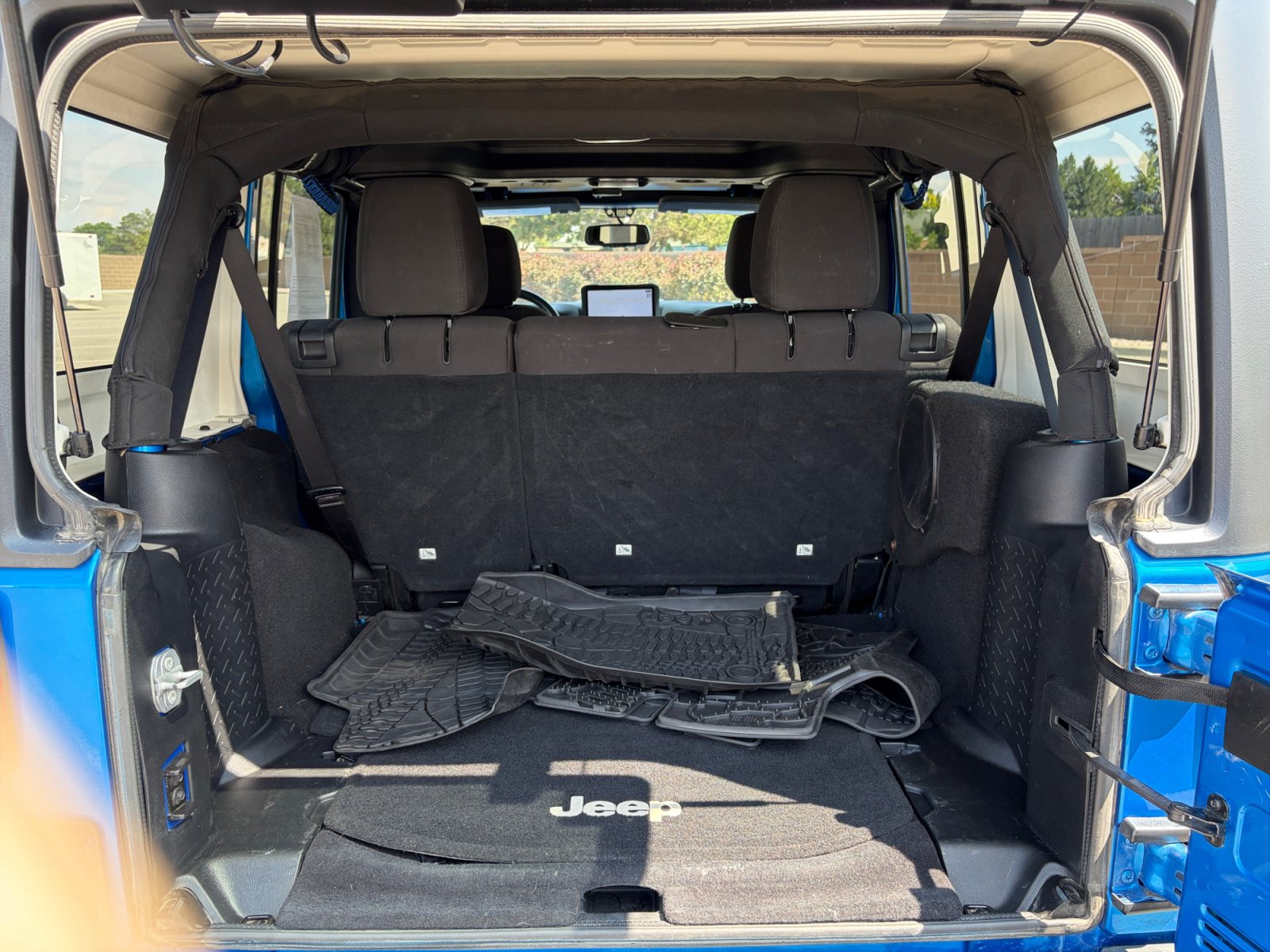 Used 2016 Jeep Wrangler Unlimited Sport AWD/4WD image 35