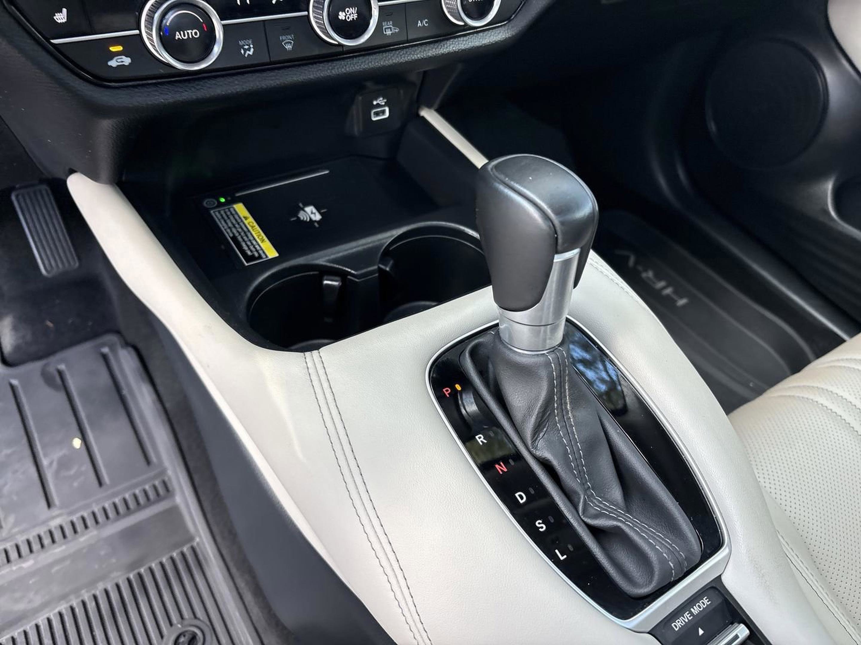 Used 2023 Honda HR-V EX-L image 17