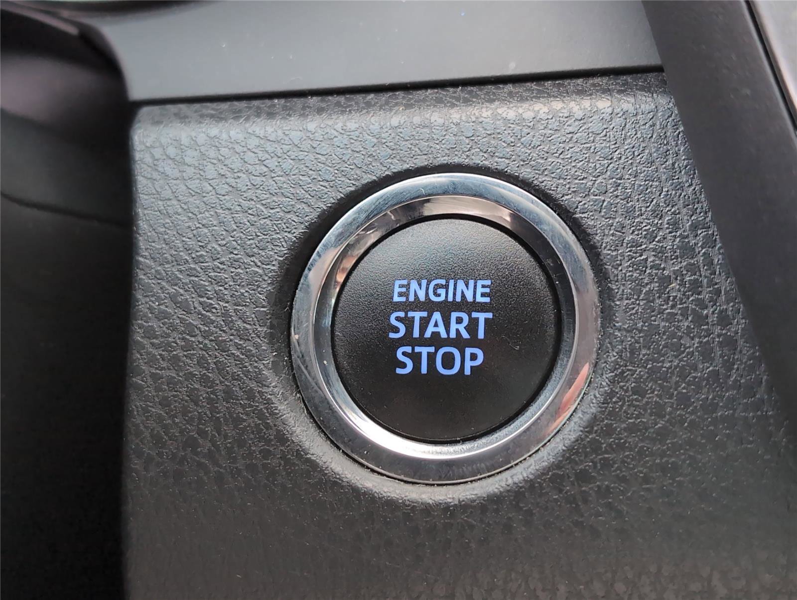 Used 2020 Toyota Camry XSE image 19