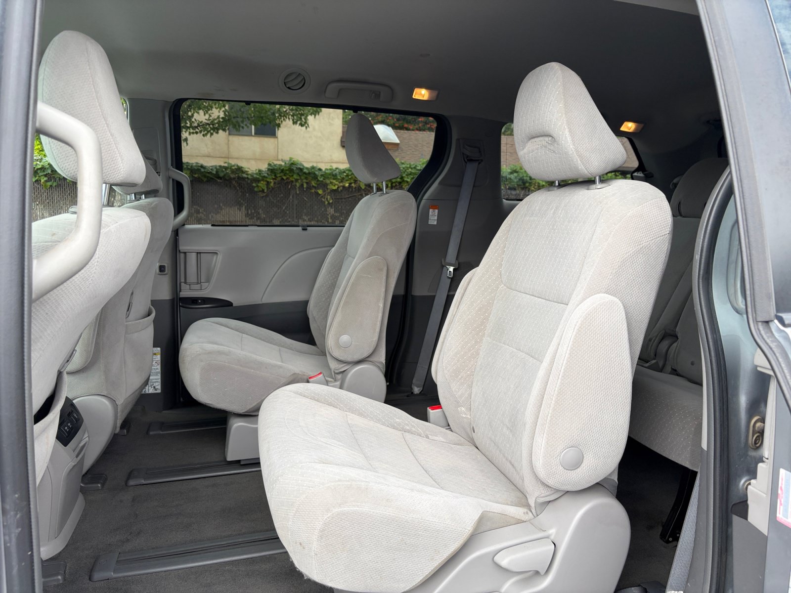 Used 2018 Toyota Sienna LE AWD/4WD image 24