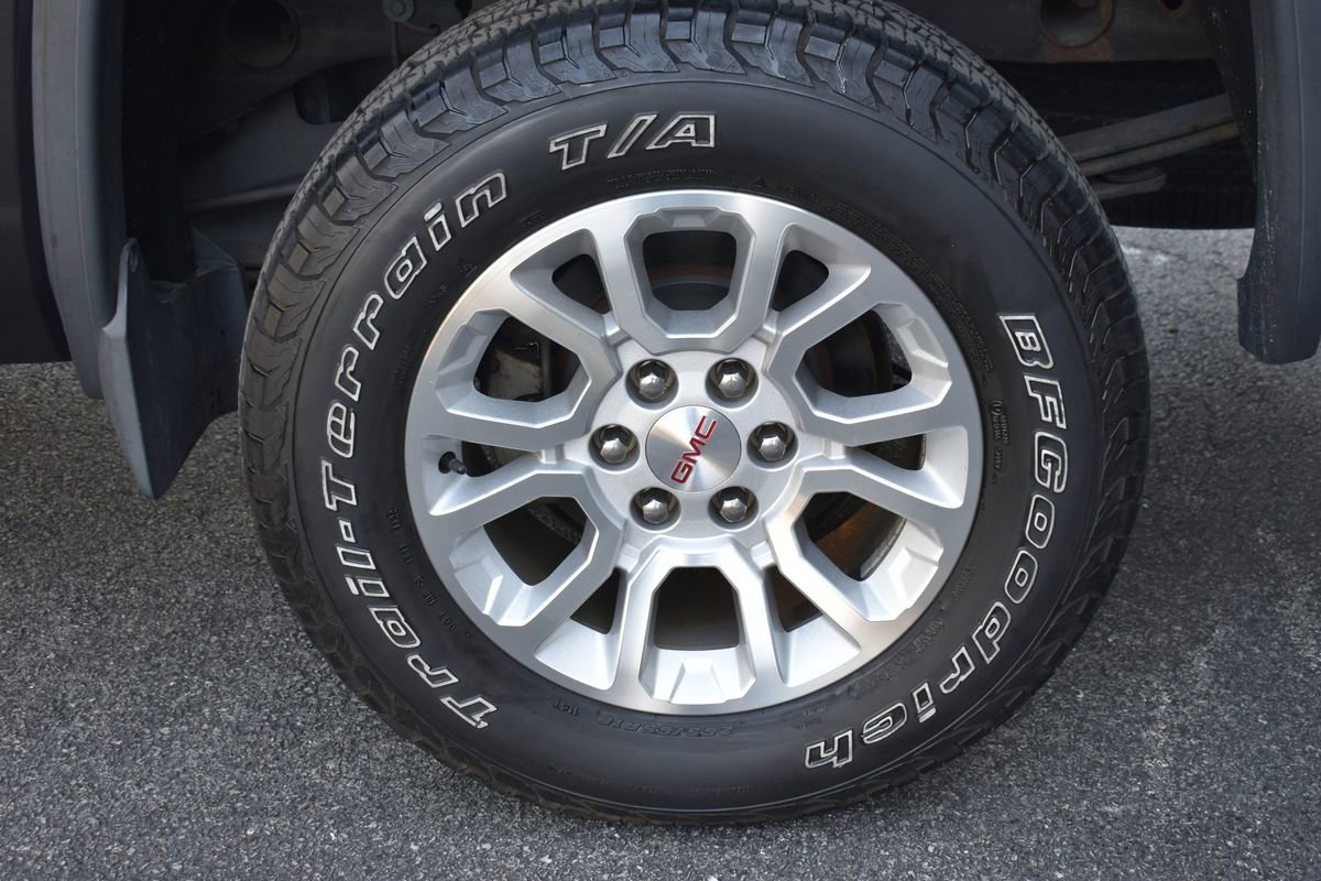 Used 2015 GMC Sierra 1500 SLE w/ SLE Value Package image 42