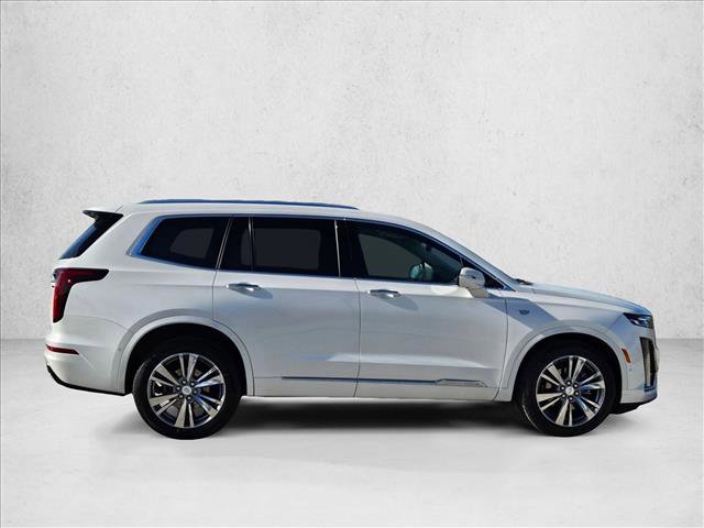 Used 2022 Cadillac XT6 Premium Luxury w/ Technology Package AWD/4WD image 4