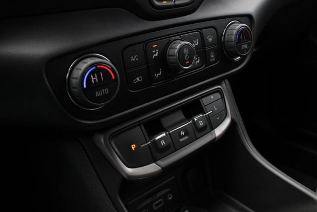 Used 2023 GMC Terrain AT4 image 18