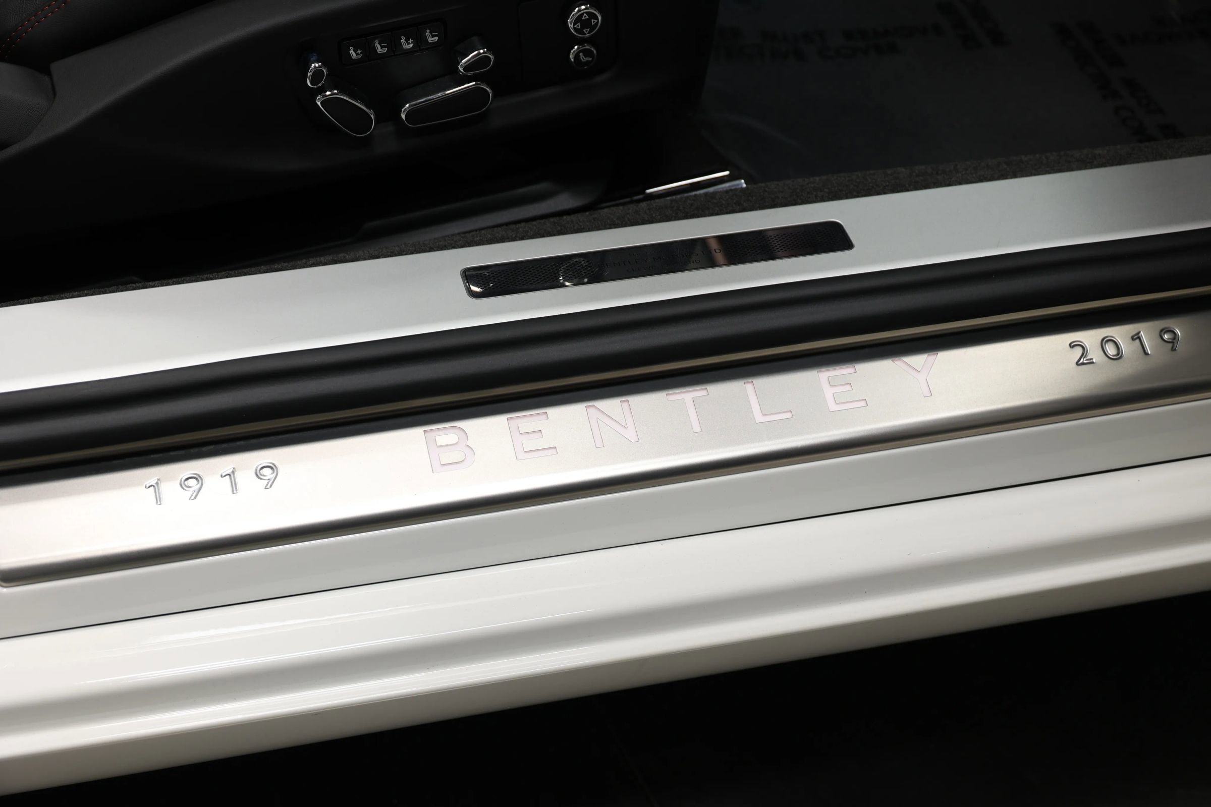 Used 2020 Bentley Continental GT V8 image 99