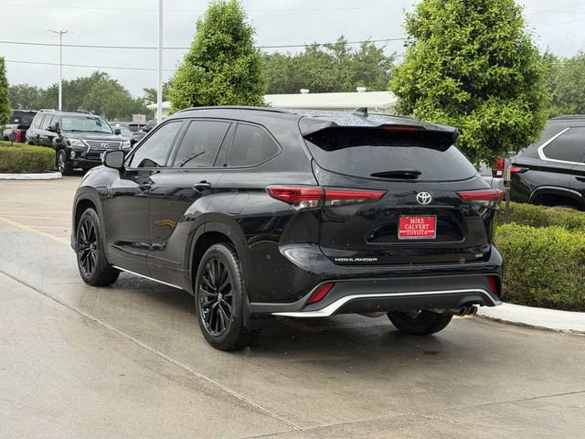 Used 2023 Toyota Highlander XSE image 5