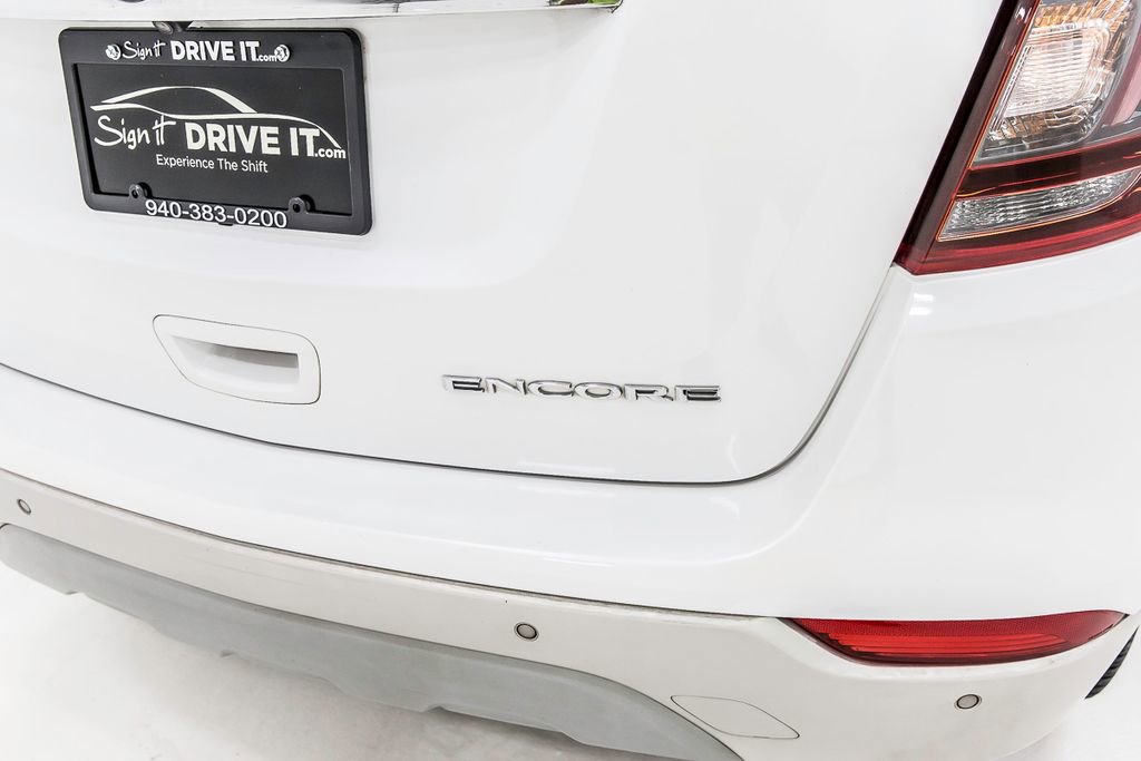 Used 2021 Buick Encore Preferred w/ Safety Package II FWD image 7