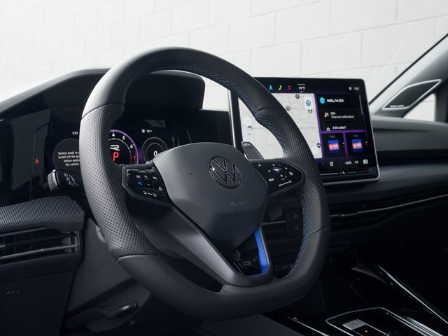 Certified 2025 Volkswagen Golf image 4