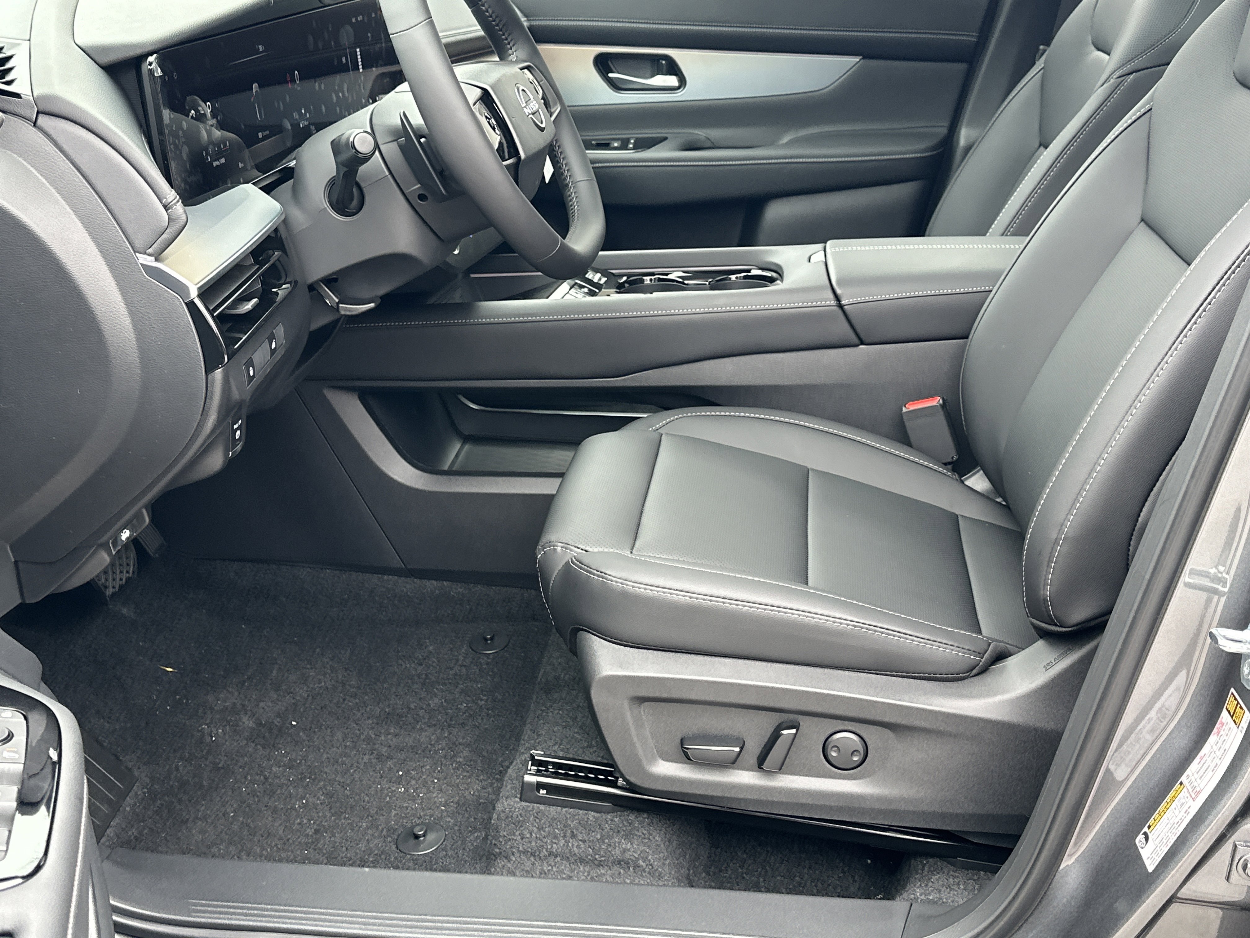 New 2026 Nissan Murano SL image 9