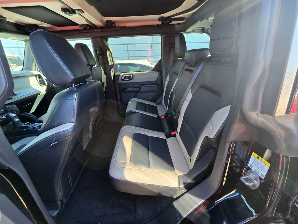 Used 2024 Ford Bronco Wildtrak image 16